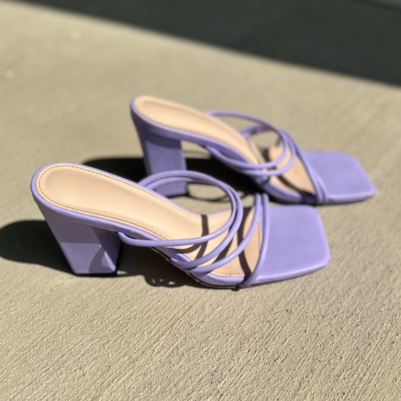 Chunky Heeled Sandals - Picture 1 of 2